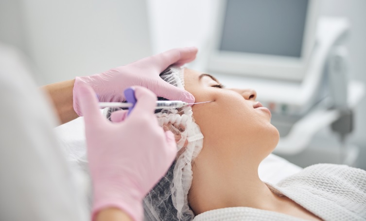 Imagem da Faça ozonioterapia na estética e tome um susto com a sua nova aparência.